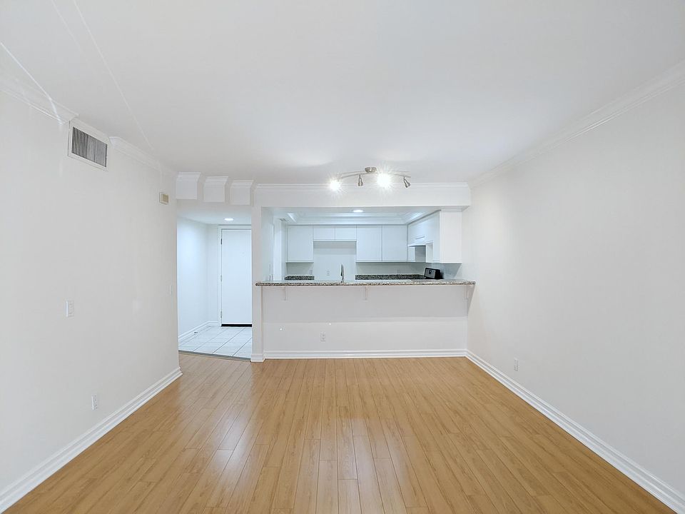 1st image of 11347 Nebraska Ave APT 101