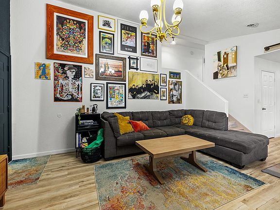5th image of 426 11th St NW