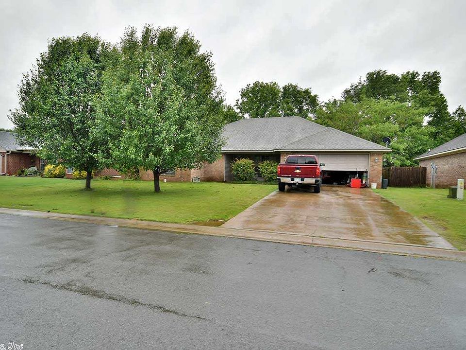 1st image of 47 Blair Dr