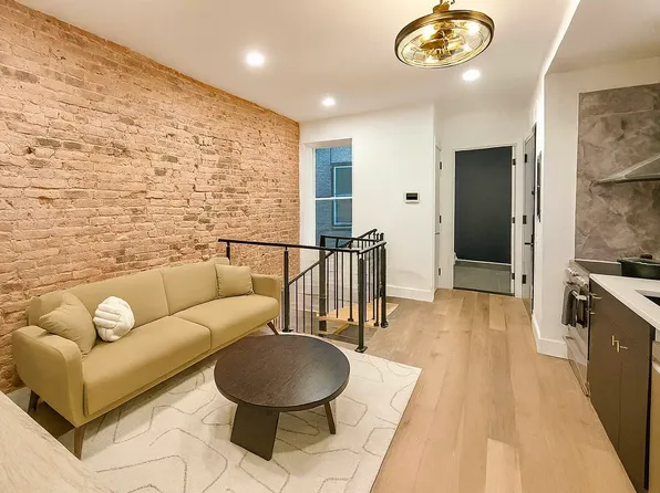 1853 Cornelia Street image 5 of 11