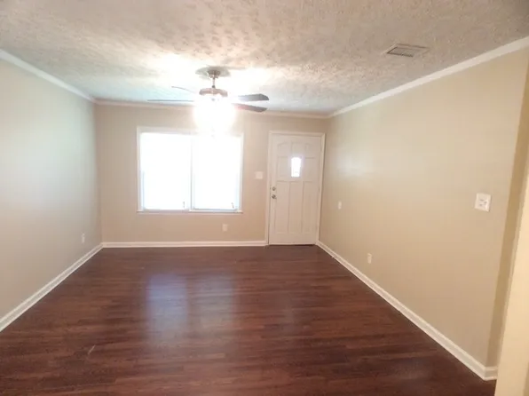 6199 Havana St, Forest Park, GA 30297