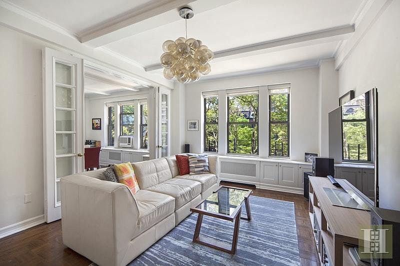 1st image of 160 W 95th St APT 4D