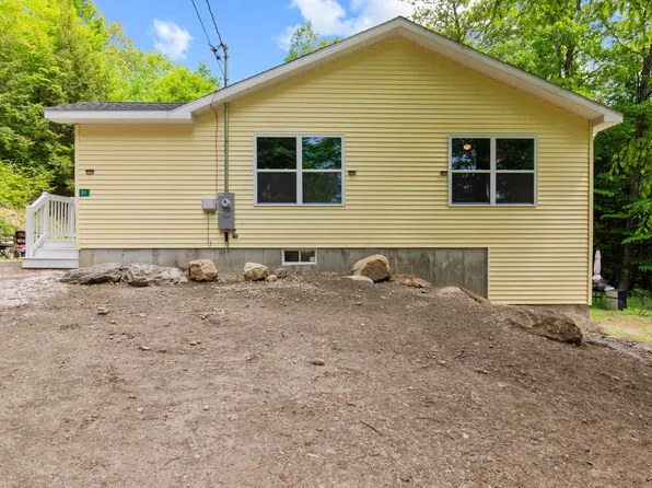 31 Steep Drive, Norway, ME 04268