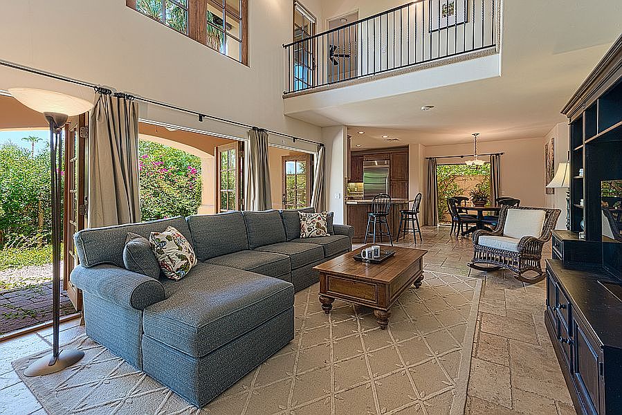 1st image of 326 E Villaggio