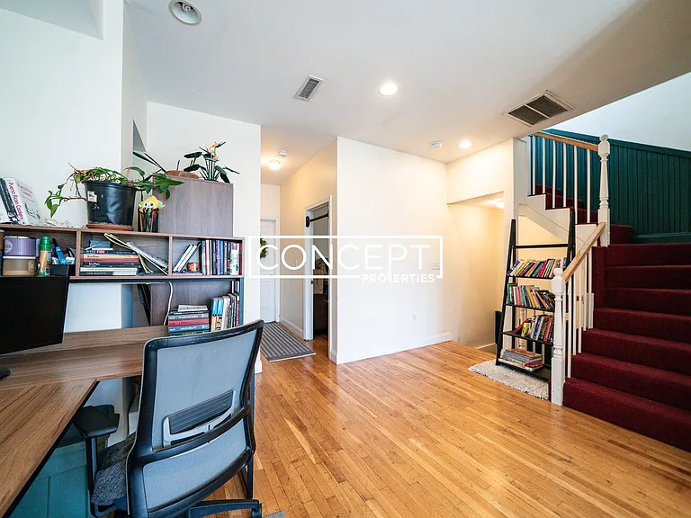 79 Highland St — Photo 11