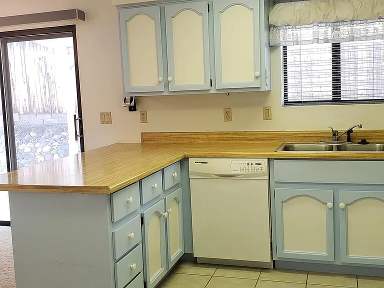 1602 Luna Ct — Photo 19