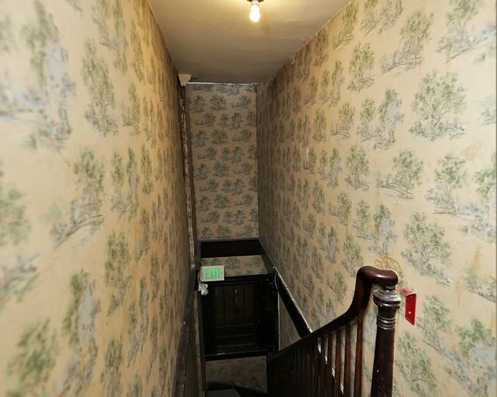 808 Cathedral St — Photo 24
