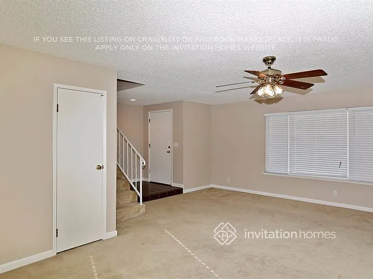 624 Flagstaff Ct — Photo 3