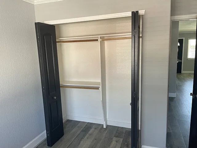 2684 Wilson Ave — Photo 10