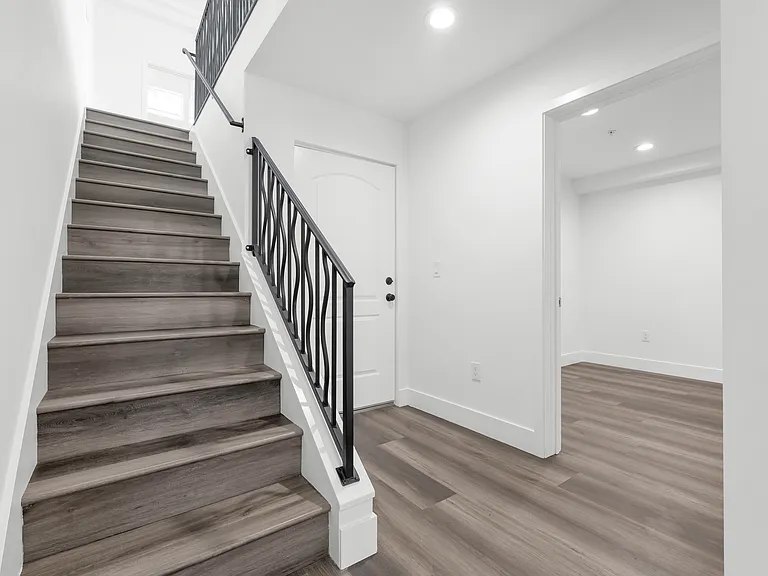 6006 N Klump Ave — Photo 16