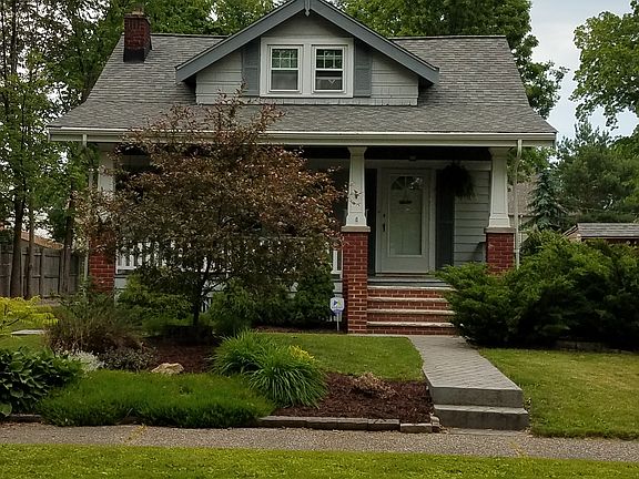 2nd image of 16304 Woodbury Ave