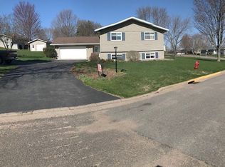 807 Heindl Ln, Marathon, WI 54448