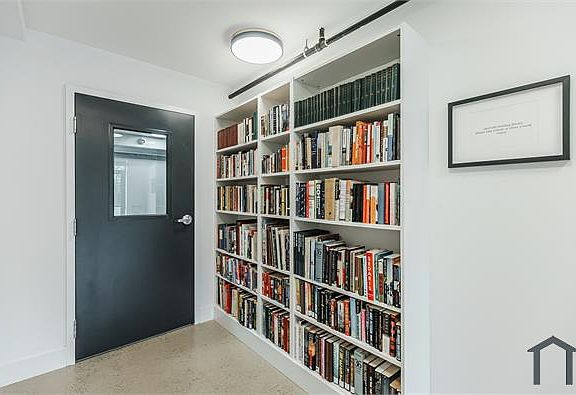 3rd image of 1615 Foulkrod St #201