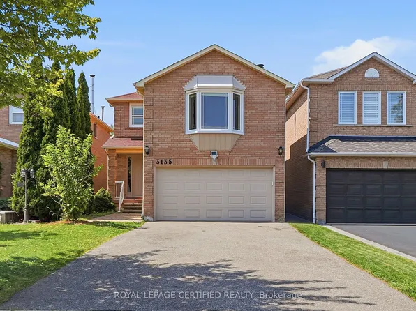 3135 Shadetree Dr, Mississauga, ON L5N 6P3