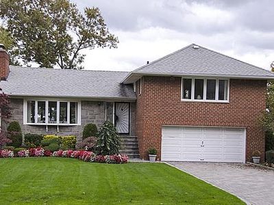 27-03 Little Neck Blvd, Bayside, NY, 11360