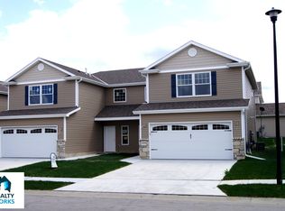 3159 King Ridge Blvd, Lincoln, NE 68504