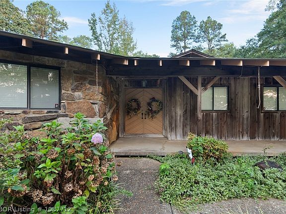 3rd image of 1900 Bottom Fork Rd