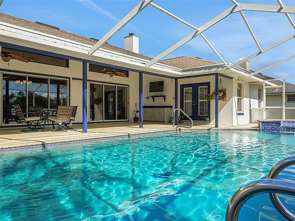 3rd image of 2984 Plantation Rd