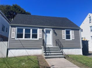 67 Yarwood St, Stratford, CT 06615