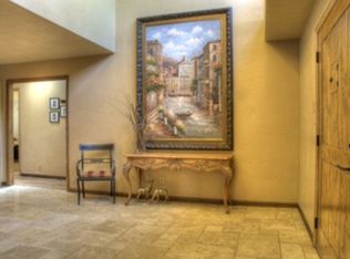 9418 Oakmont Rd NE, Albuquerque, NM 87111