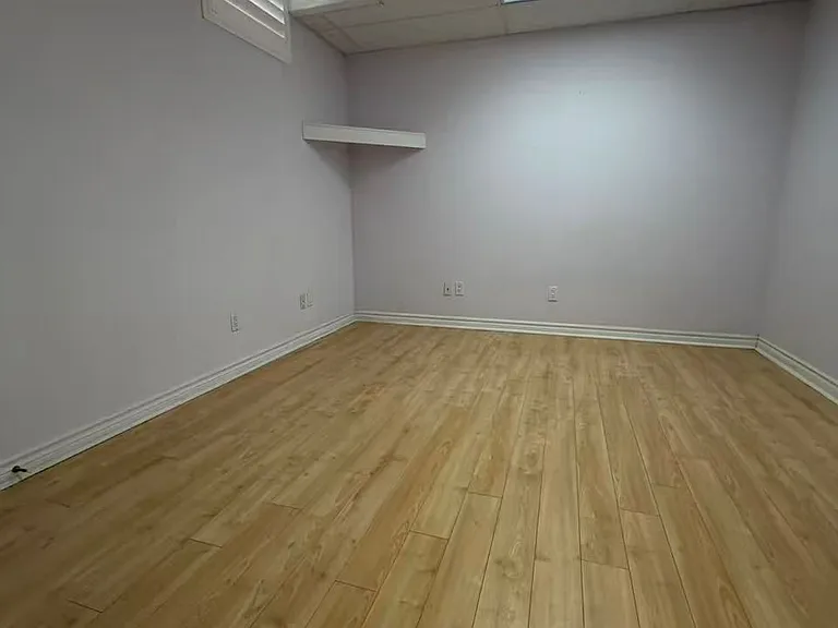 55 Fortune Cres #BASEMENT — Photo 13