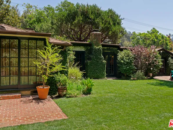 1821 Mandeville Canyon Rd, Los Angeles, CA 90049