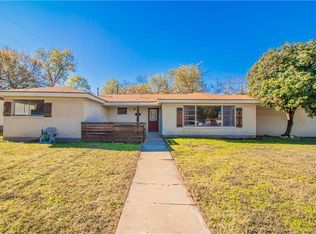 3637 Reeves St, North Richland Hills, TX 76117