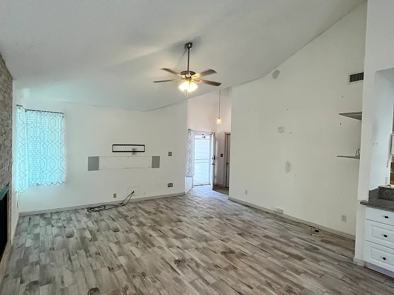 5412 Mickey Mantle Ave — Photo 9