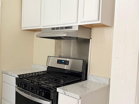 2nd image of 1438 W Turner St APT 1