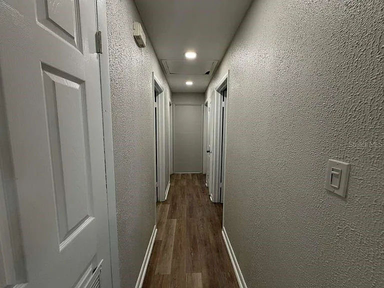 4046 Queen Anne Dr — Photo 10