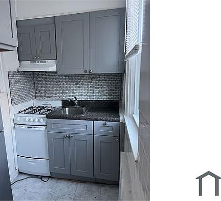 2nd image of 1501 E Tulpehocken St APT B