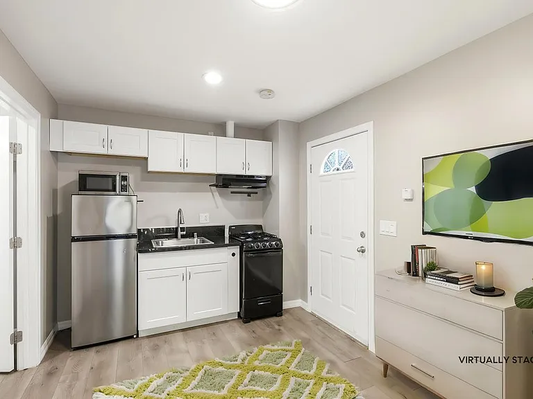 554 Ritchey St — Photo 7