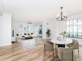 50 Lombard St #2301, Toronto, ON M5C 2X4