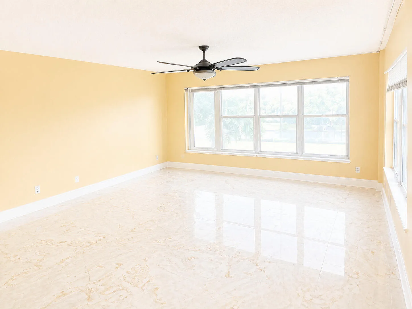 2 bed, 2.0 bath, 1350 sqft, $2,000 — Photo 4