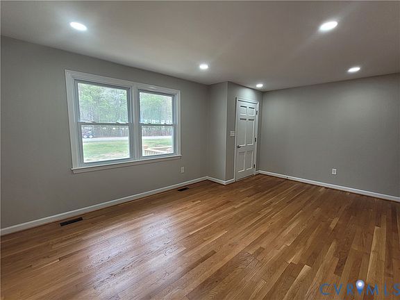 4th image of 12912 Gravelbrook Rd