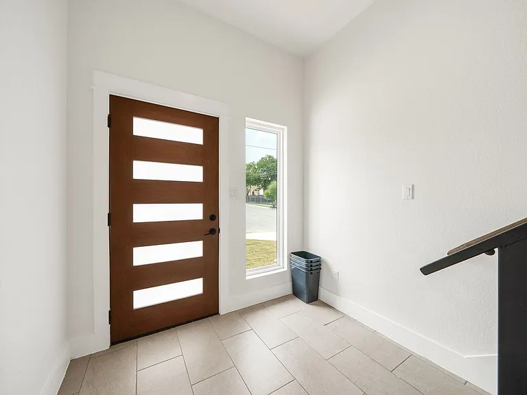 247 Princeton Ave #201 — Photo 5