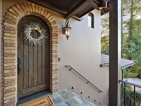 2nd image of 529 Santa Marguarita Dr