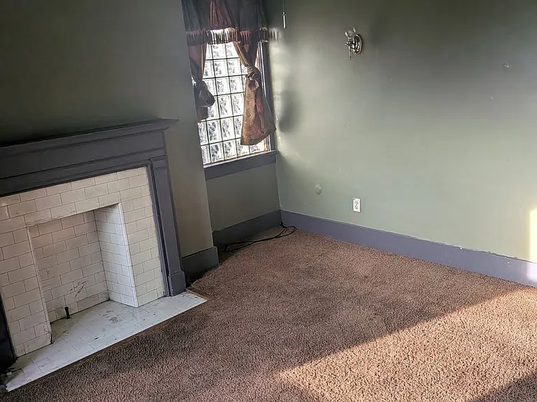 601 Union Ave — Photo 2
