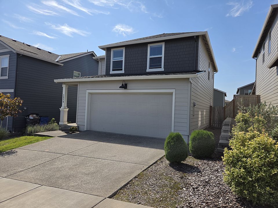 1st image of 1214 NW Larson Dr