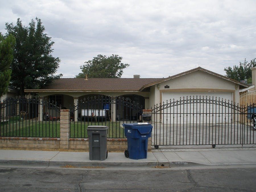 1st image of 3609 Balmont St