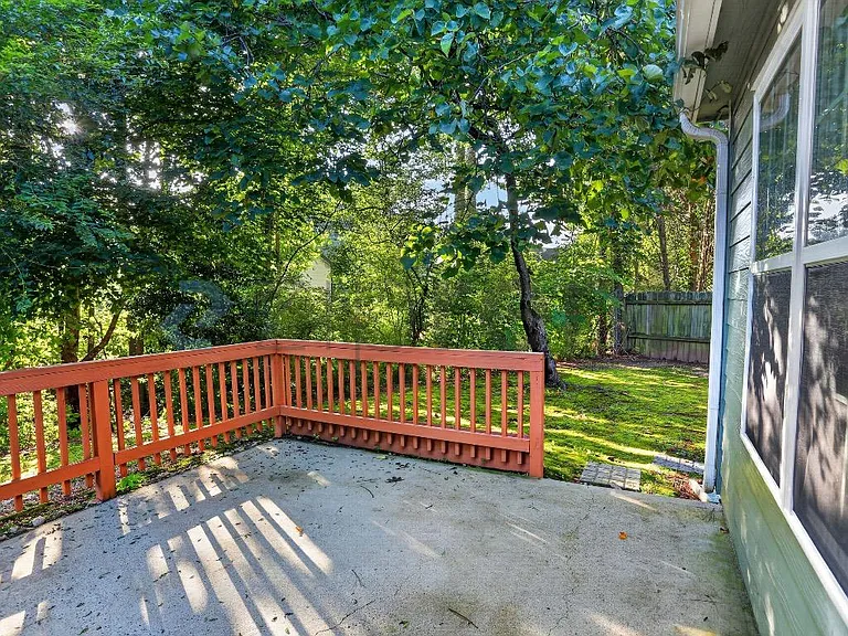 4972 Lake Park Cir — Photo 4