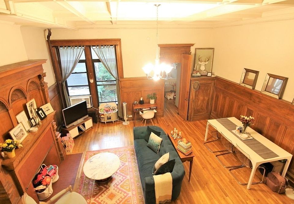 1st image of 319 W 100th St APT 1B
