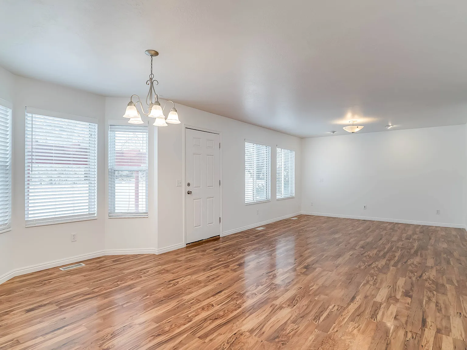 2732 W 1425 N — Photo 4