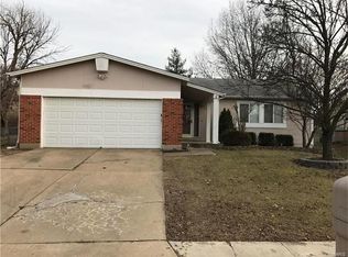 1516 Rutgers Ln, Saint Charles, MO 63303