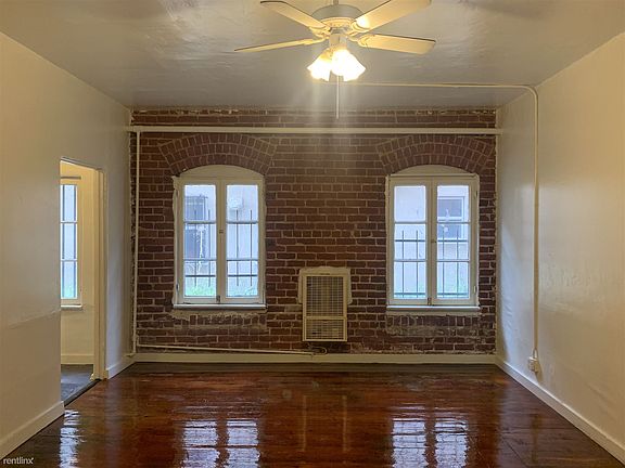 3rd image of 746 S Normandie Ave #8402428