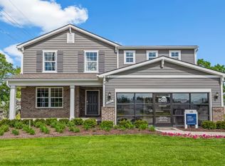 6001 Lexington Dr, South Lyon, MI 48178