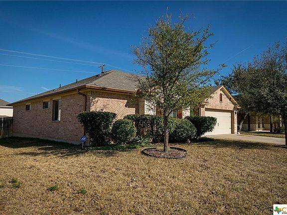 3rd image of 6904 Golden Oak Ln