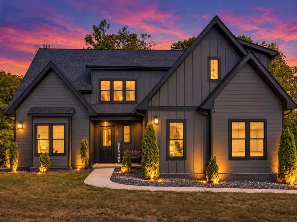 1897 New Lewisburg Hwy, Columbia, TN 38401