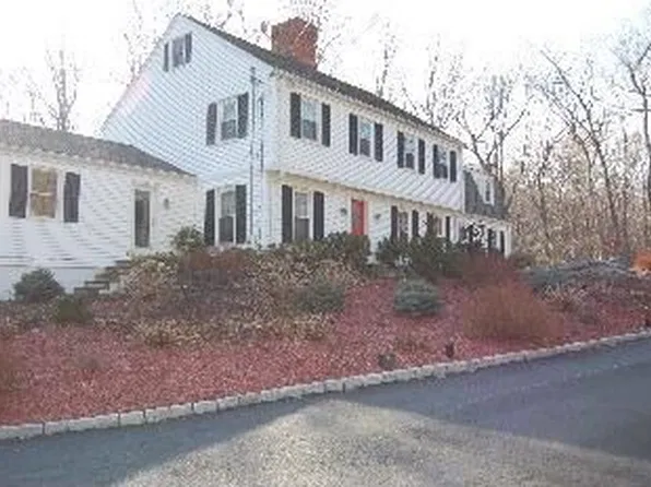 212 Old Mill Rd, Greenwich, CT 06831