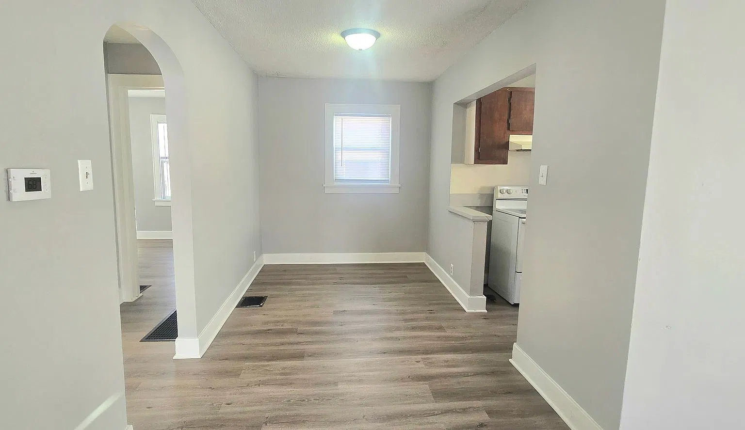1636 E Moore St. 2 Bedroom/ 1 Bath — Photo 2